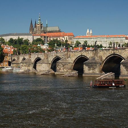 Pension Berg Prague Ngoại thất bức ảnh